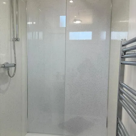 Nyaraló Nanny And Chips House