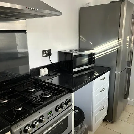 Holiday home Nanny And Chips House *